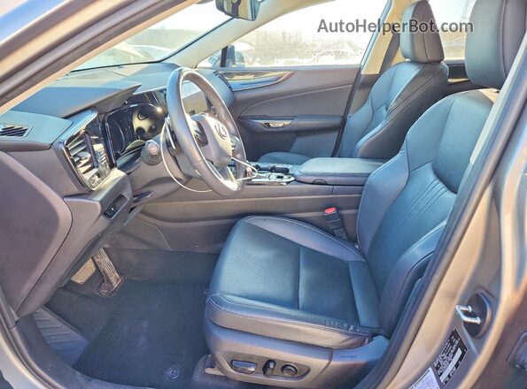 2T2AKCEZ6NC002822 2022 LEXUS NX Gray Vista interior delantera