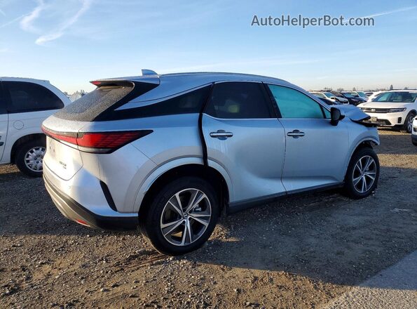 2T2BAMCA4PC012567 2023 LEXUS RX Silver Задня права чверть