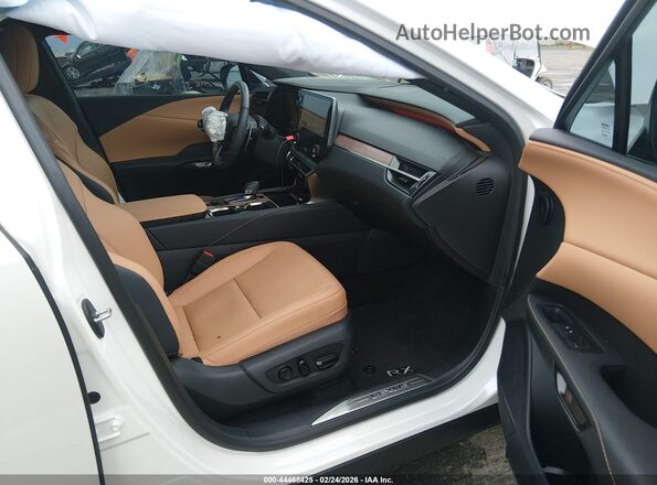 2T2BAMCA6TC126807 2026 LEXUS RX 350 White Vista interior delantera