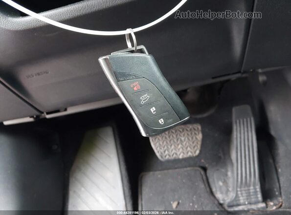 2T2BAMCAXRC040389 2024 LEXUS RX 350 Красный Вид панели приборов