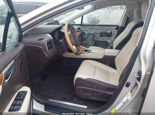 2T2BGMCA6KC037607 2019 LEXUS RX 450H Silver Widok wnętrza z przodu