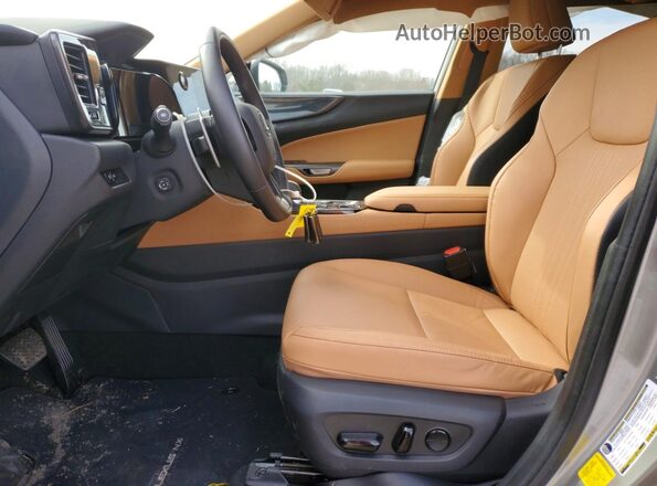 2T2GGCEZ6RC044232 2024 LEXUS NX Gray Vista interior delantera