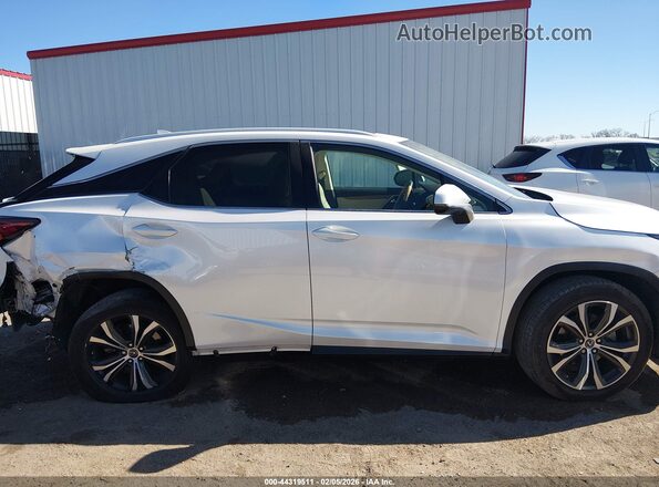 2T2ZZMCA2JC117008 2018 LEXUS RX 350 White Vista interior trasera
