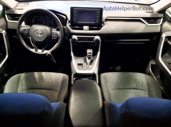 2T3B1RFV3MC193163 2021 TOYOTA LE Серый Вид панели приборов