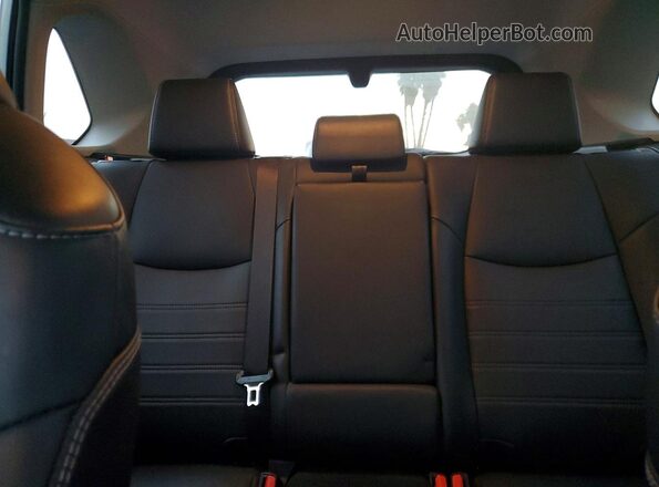 2T3DWRFV7KW038170 2019 TOYOTA LIMITED Silver 