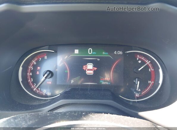 2T3F1RFV7PC326500 2023 TOYOTA LE White Vista de los asientos traseros