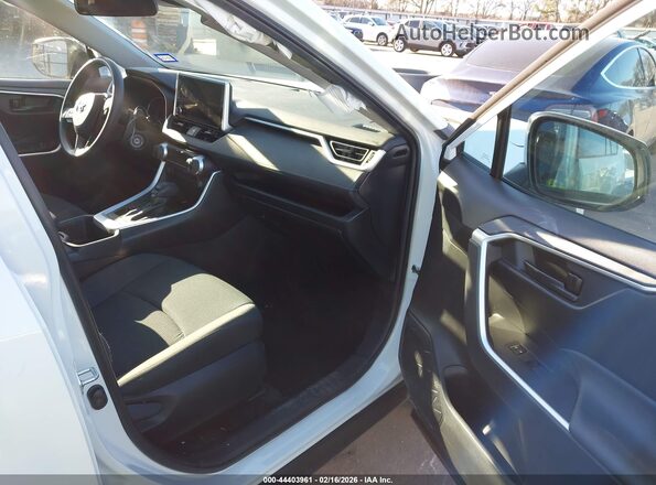 2T3F1RFV7PC326500 2023 TOYOTA LE White Vista interior delantera