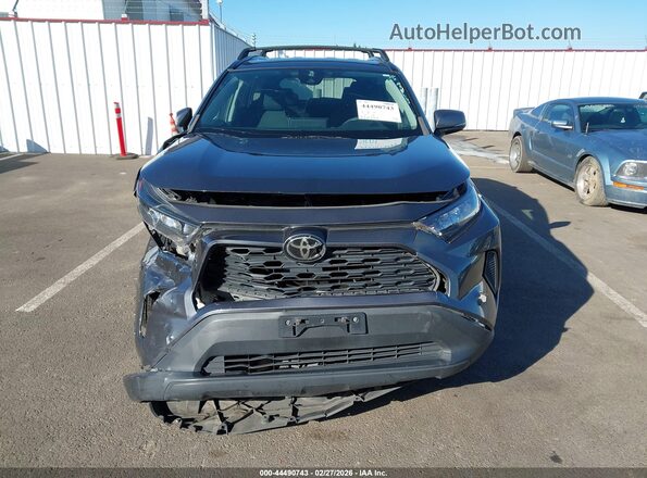 2T3G1RFVXMW142831 2021 TOYOTA LE Gray Вид задньої частини салону
