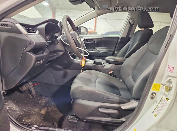 2T3H1RFV0KW004443 2019 TOYOTA LE White 