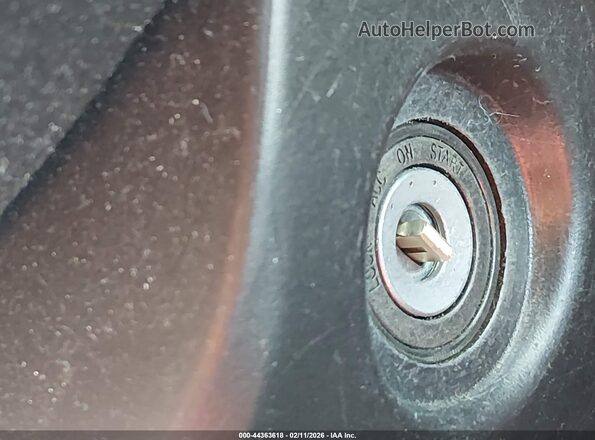 2T3H1RFV4MC122712 2021 TOYOTA LE Silver Dashboard view