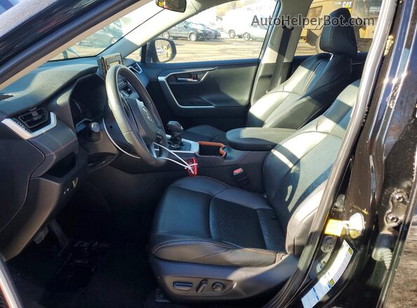 2T3J1RFV1NW276697 2022 TOYOTA RAV4 Black Front interior view