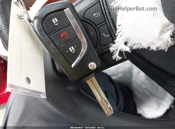 2T3K1RFV8SW387005 2025 TOYOTA LE Red Вид панелі приладів