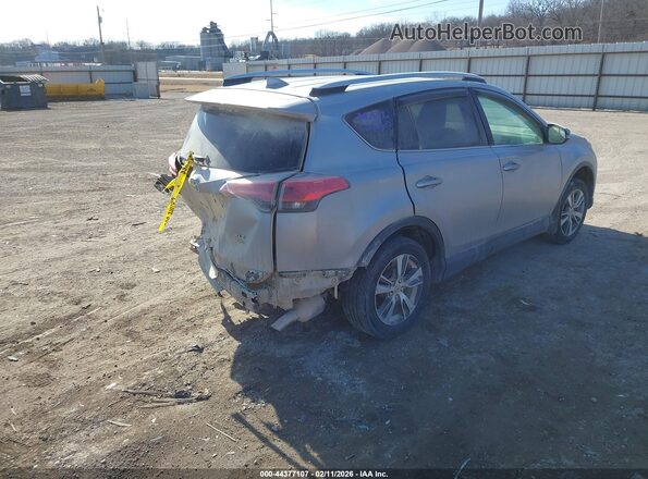 2T3RFREVXGW537088 2016 TOYOTA LE Silver Задня права чверть
