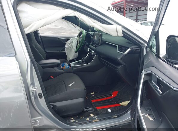 2T3T6RFV9NW030331 2022 TOYOTA RAV4 HYBRID Silver წინა სალონის ხედი