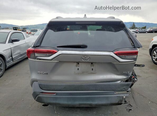 2T3W1RFV1KW021274 2019 TOYOTA LE Silver 