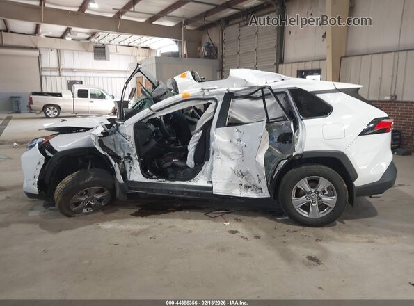 2T3W1RFV5RW360372 2024 TOYOTA LE White Սալոնի հետևի տեսք