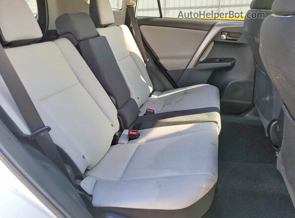 2T3WFREV5JW521519 2018 TOYOTA RAV4 White უკანა სალონის ხედი