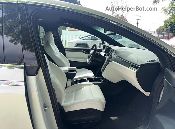 5YJXCDE48HF061148 2017 TESLA MODEL X White 