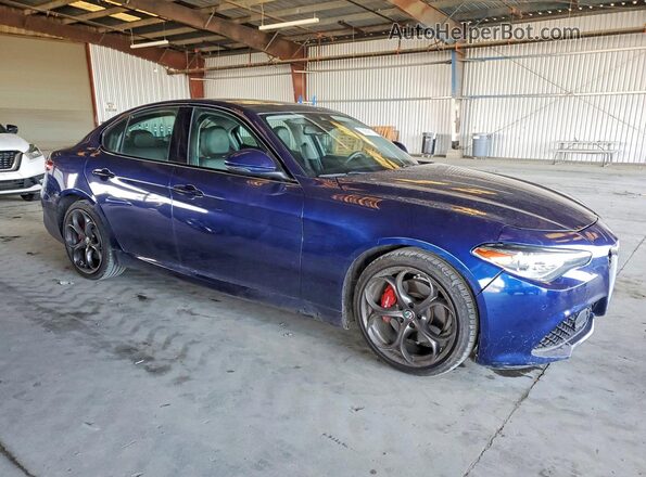 ZARFAEEN3H7530089 2017 ALFA ROMEO GIULIA Blue Widok z przodu