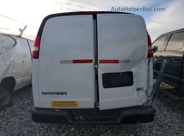 1GTW7AFP4P1111896 2023 GMC SAVANA White Vista interior delantera