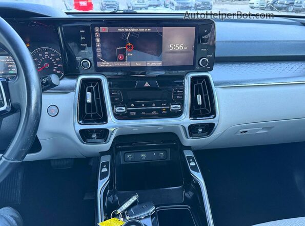 KNDRJDLH0N5069326 2022 KIA SORENTO Silver VIN კოდის სტიკერის ხედი