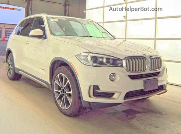 5UXKR0C52J0Y02782 2018 BMW X5 White 
