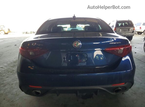 ZARFAEEN3H7530089 2017 ALFA ROMEO GIULIA Blue Widok wnętrza z przodu