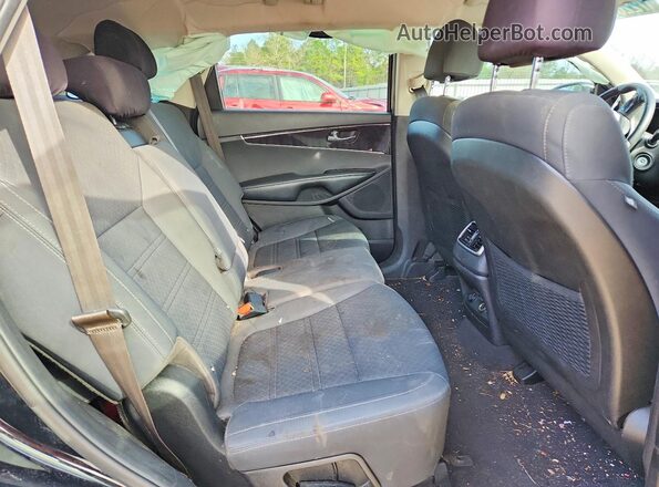 5XYPG4A38JG357531 2018 KIA SORENTO Черный 