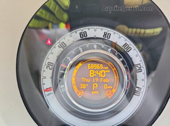 3C3CFFAR3GT228071 2016 FIAT 500 White Սարքավորումների վահանակի տեսք