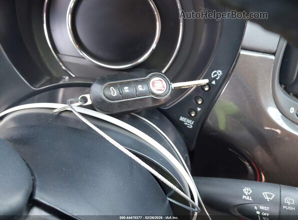 3C3CFFKR4HT697833 2017 FIAT 500 Серый Вид панели приборов