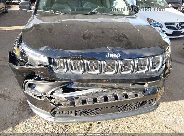 3C4NJCBB3NT214252 2022 JEEP COMPASS Черный Вид спереди