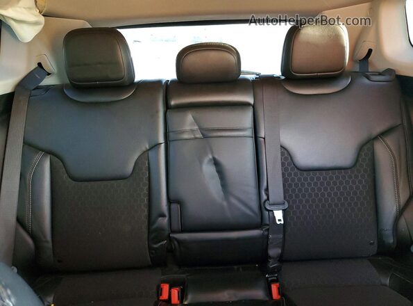 3C4NJCBB9KT809747 2019 JEEP COMPASS White უკანა სავარძლების ხედი