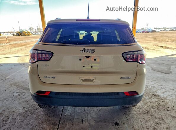 3C4NJDBB0KT650705 2019 JEEP COMPASS White Հետևի տեսք