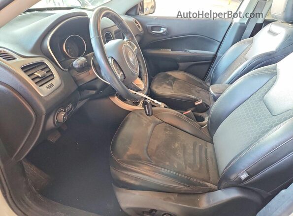 3C4NJDBB0KT650705 2019 JEEP COMPASS White Սալոնի դիմացի տեսք