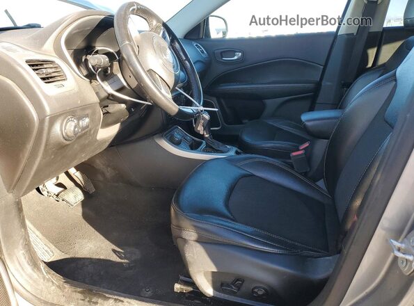 3C4NJDBB5MT503119 2021 JEEP COMPASS Серебряный Вид салона спереди
