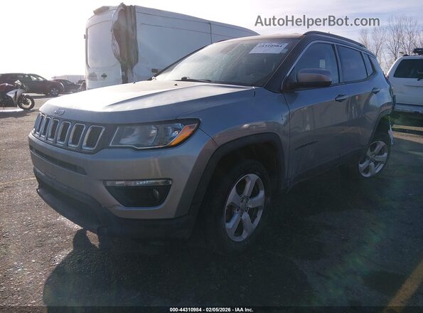 3C4NJDBB9JT168345 2018 JEEP COMPASS Gray Przód lewy