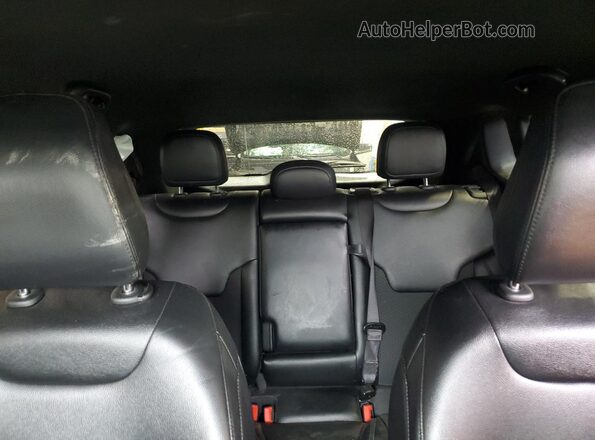 3C4NJDBN7RT147287 2024 JEEP COMPASS Silver Widok tylnych siedzeń