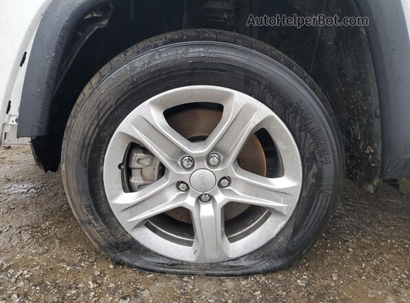 3C4NJDBN8PT553379 2023 JEEP COMPASS White 