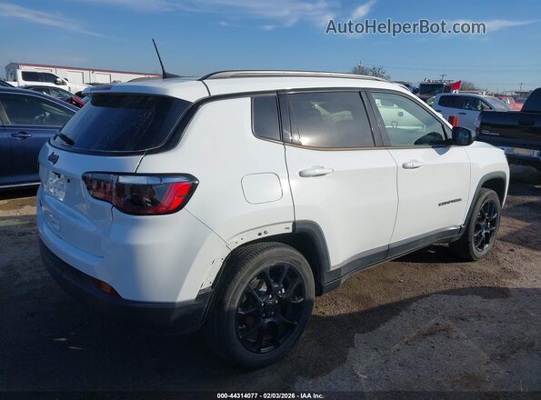 3C4NJDBN8ST556145 2025 JEEP COMPASS White Trasero derecho