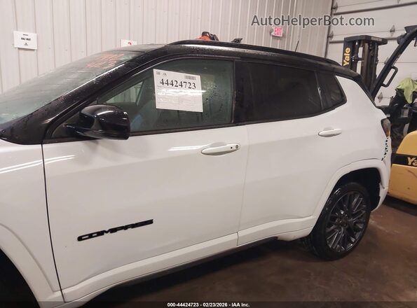 3C4NJDCB7NT203288 2022 JEEP COMPASS Белый 