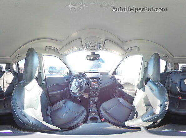 3C4NJDCB9JT264846 2018 JEEP COMPASS Зеленый Панорамный вид салона 360°