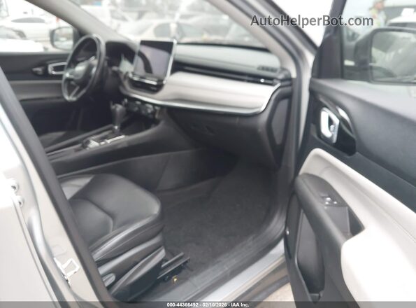 3C4NJDCB9NT103015 2022 JEEP COMPASS Silver 