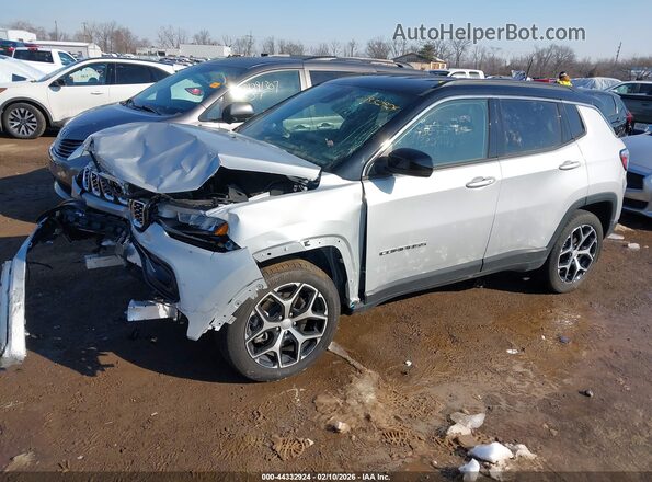 3C4NJDCN0RT126392 2024 JEEP COMPASS Silver Առջևի ձախ երեք քառորդ տեսարան