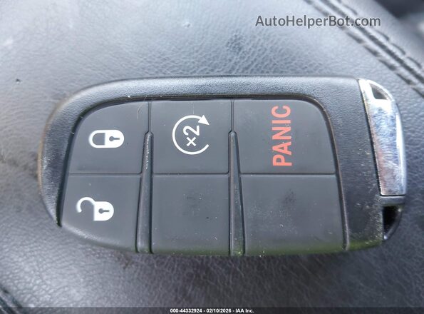 3C4NJDCN0RT126392 2024 JEEP COMPASS Silver Առջևի վահանակի տեսք