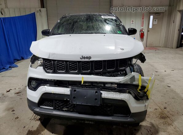 3C4NJDCN1TT188522 2026 JEEP COMPASS White Դիմացի տեսք