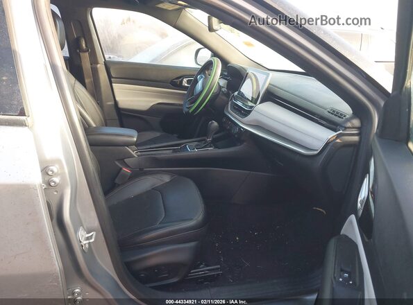 3C4NJDCN4PT502296 2023 JEEP COMPASS Silver Vista interior delantera