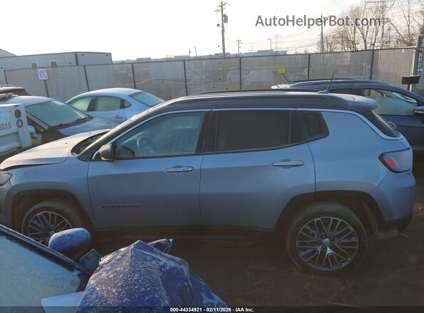 3C4NJDCN4PT502296 2023 JEEP COMPASS Silver Vista interior de 360 grados