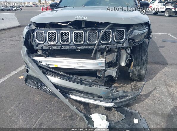 3C4NJDCN6PT555033 2023 JEEP COMPASS Gray Front view