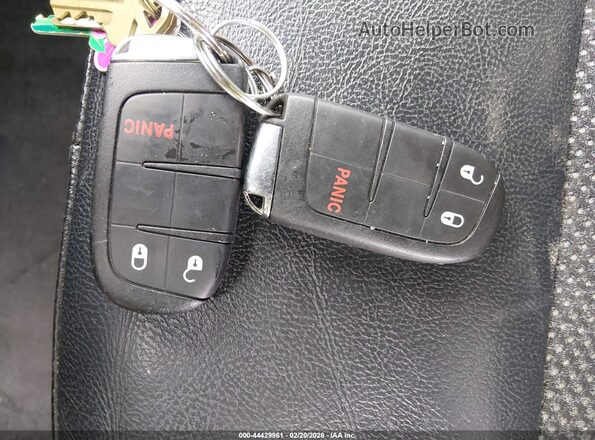 3C4NJDDB0KT817111 2019 JEEP COMPASS Orange 