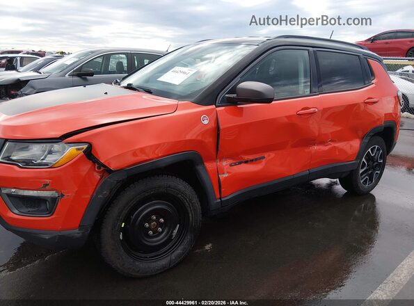 3C4NJDDB0KT817111 2019 JEEP COMPASS Orange 